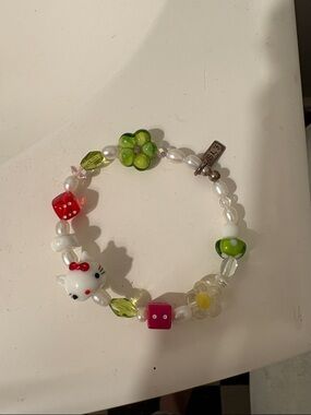Hello Kitty Glass Bead Bracelet